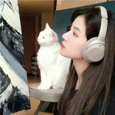 离婚当日，绝美女总裁求我娶她